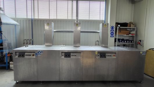 myjki ultradźwiękowej, wanna ultradźwiękowa, generator ultradźwięków, precyzyjne mycie ultradźwiękowe, myjka ultradźwiękowa Vanax, mycia ultradźwiękowego